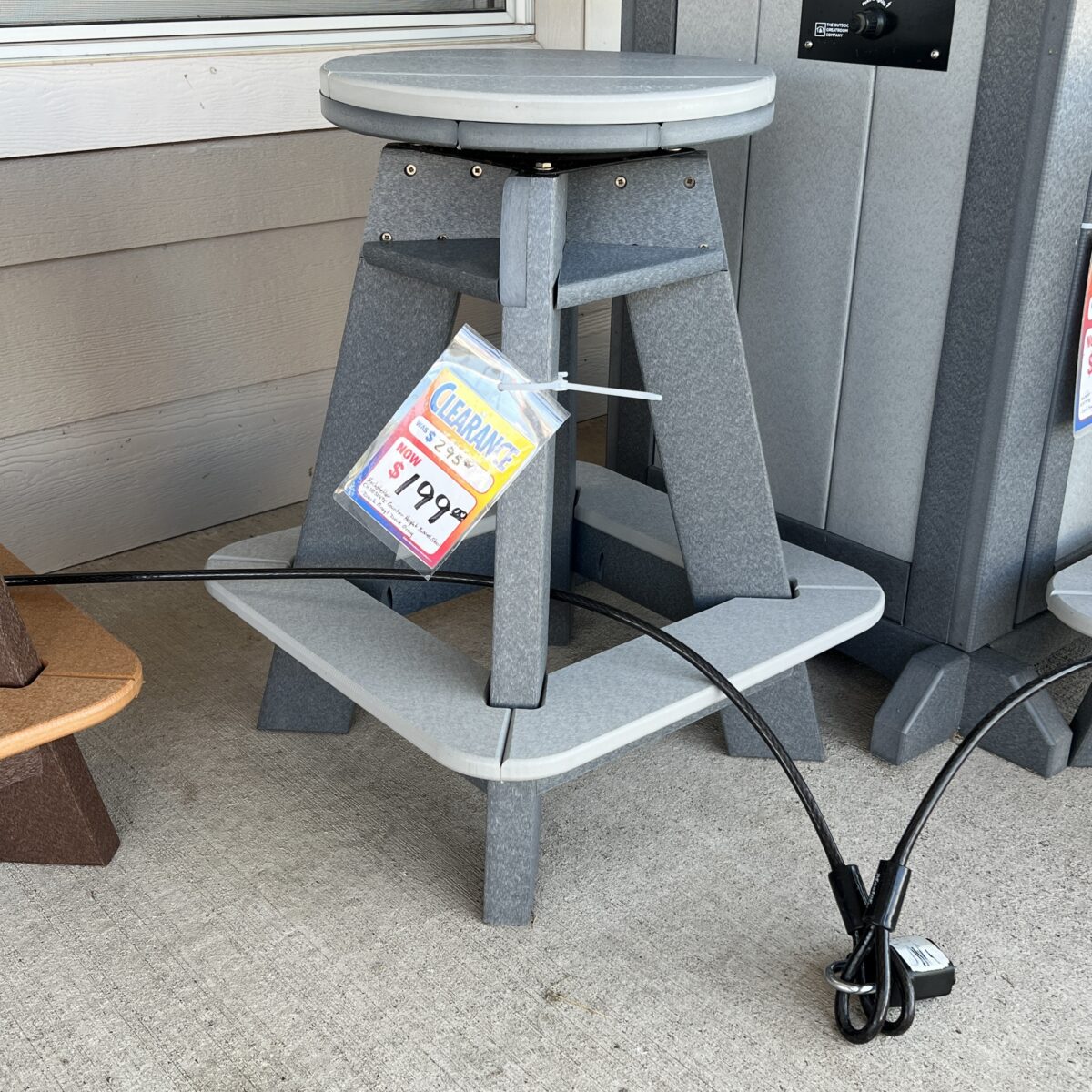 24" Round Counter Swivel Stools